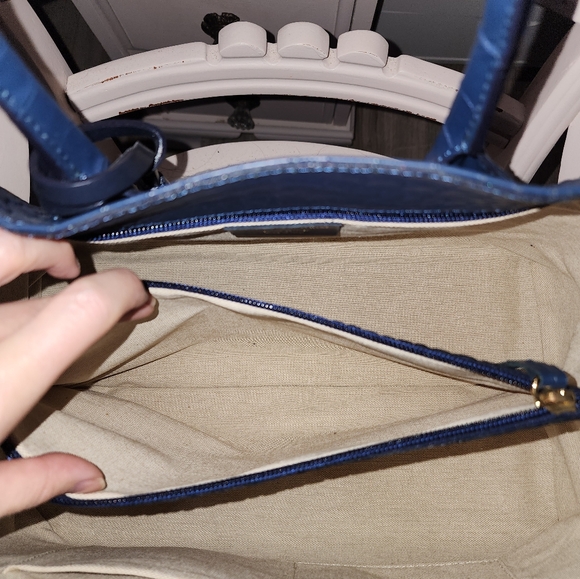 Mark and Graham tote - Picture 9 of 10